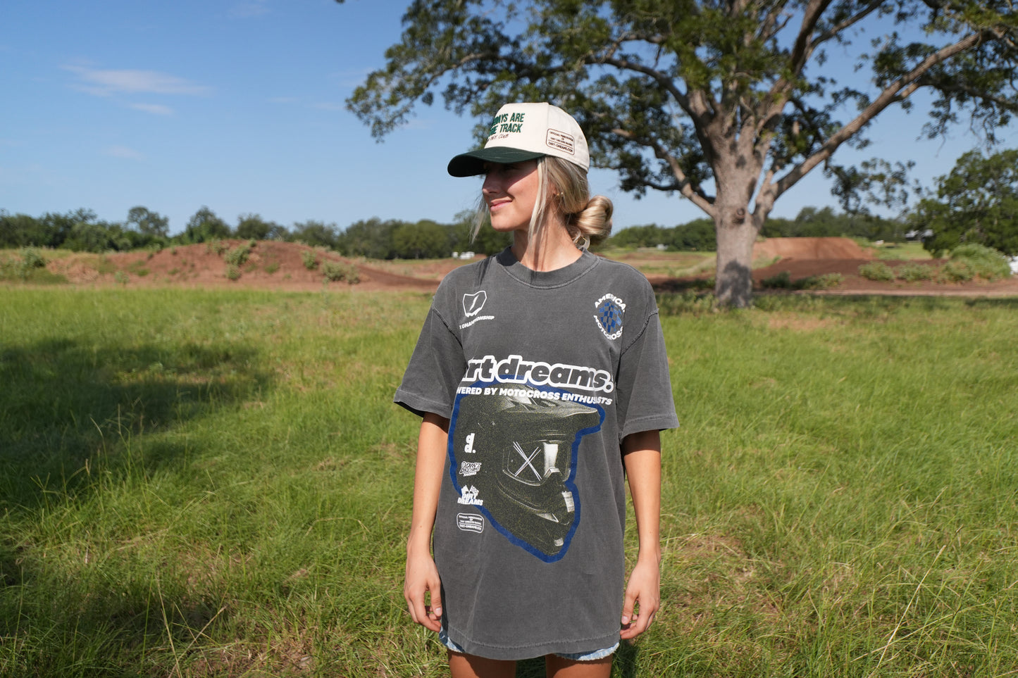 Limited Edition | LOGOS | Inside-Out Shadow Team Tee